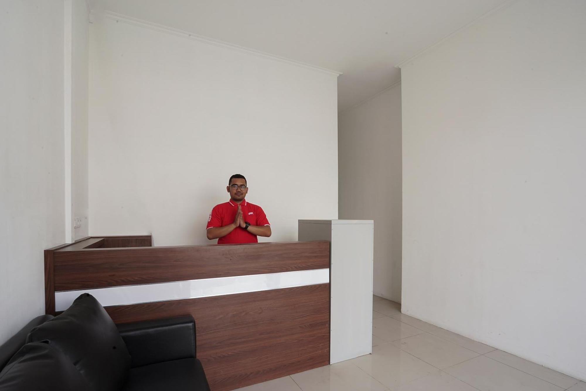 Super Oyo 2183 Cibeureum Residence Bandung Luaran gambar
