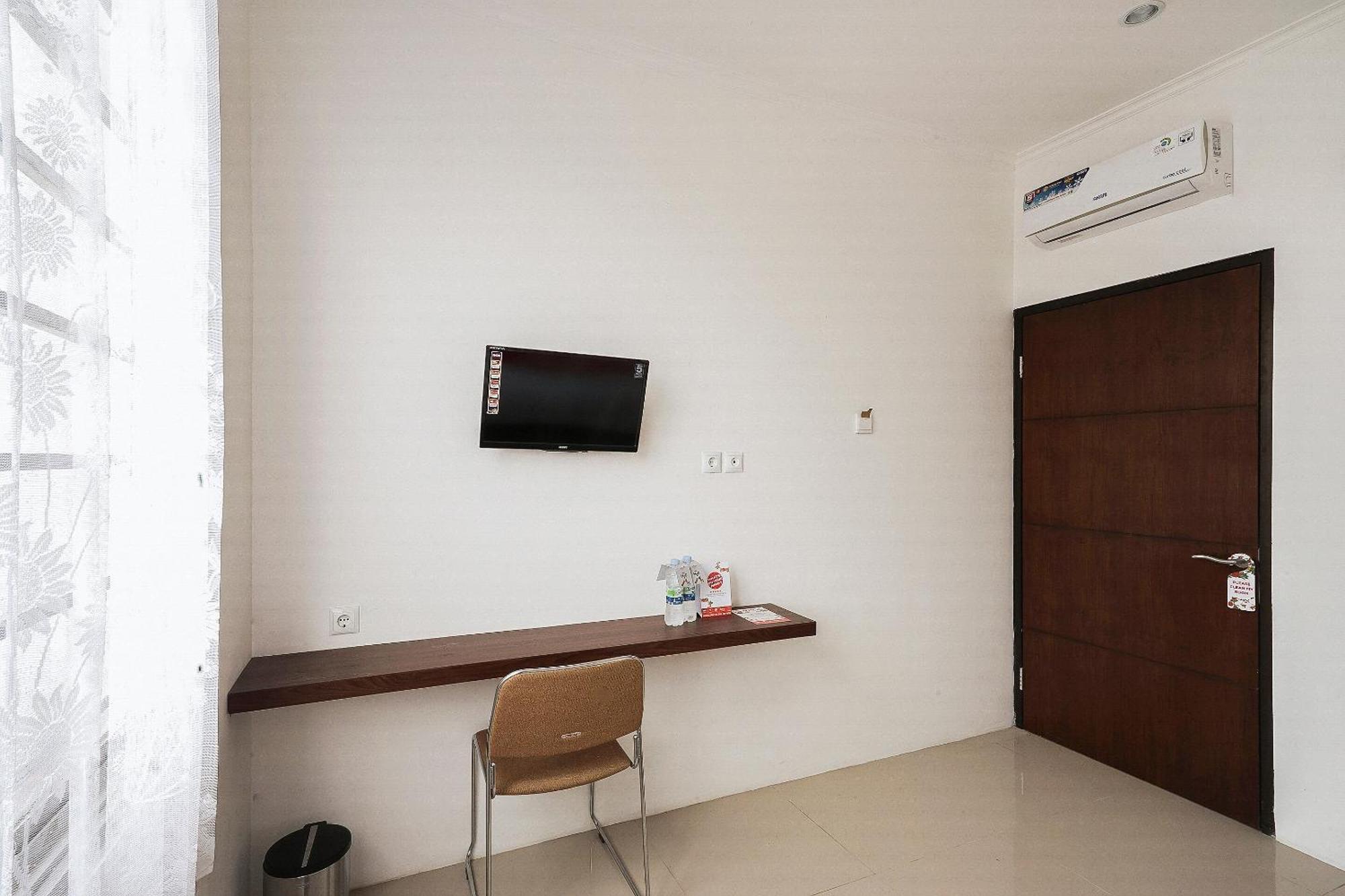 Super Oyo 2183 Cibeureum Residence Bandung Luaran gambar