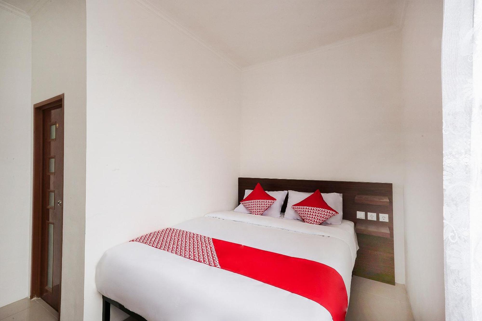 Super Oyo 2183 Cibeureum Residence Bandung Luaran gambar